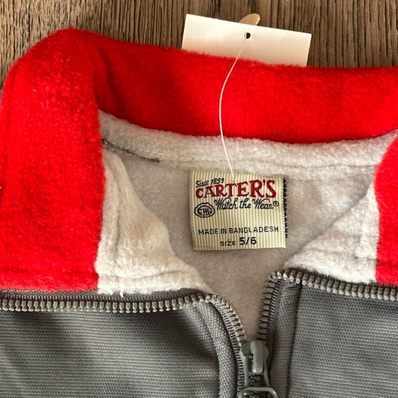 Boys Carter’s Fleece Top NWT - Picture 5 of 6